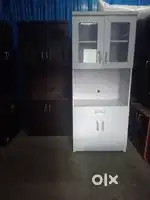 Kitchen cabinet with oven space available