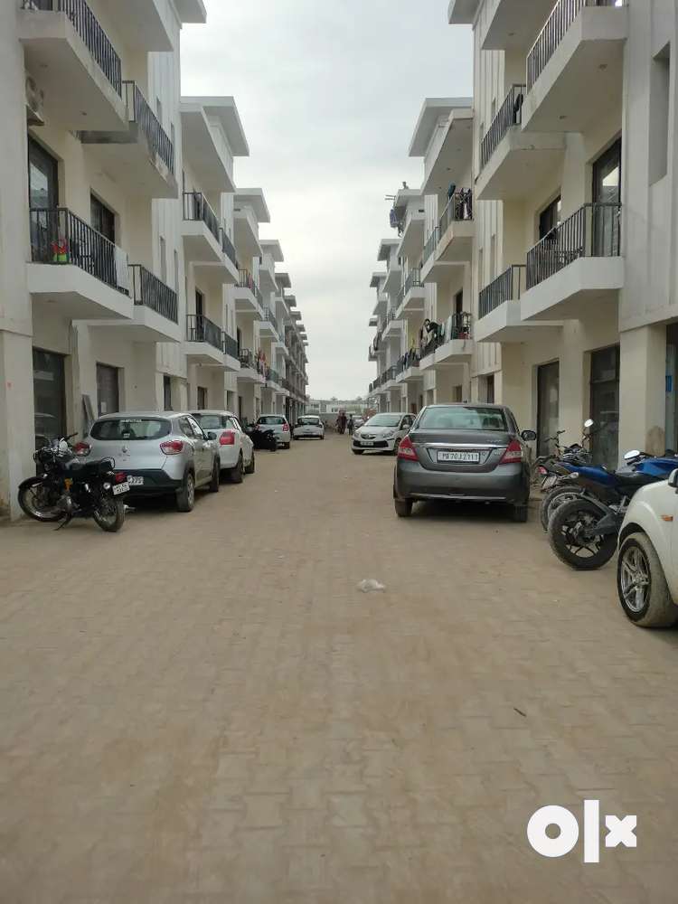 Beautiful 1 bhk flats in Gated society