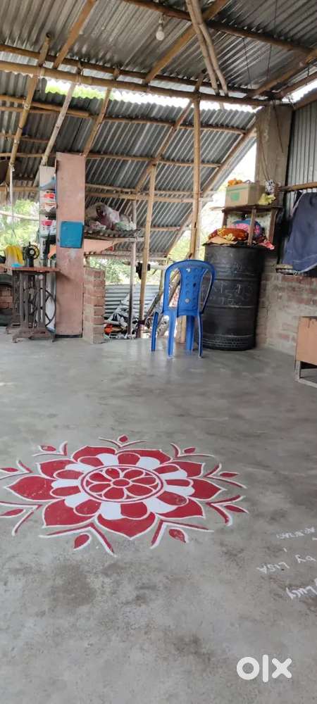 बिना पेपर का मकान और जमीन है 1  कट्ठा है