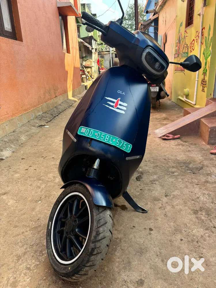 Ola s1 Pro (gen 1) 2023 model navy blue with good condition