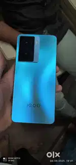 IQOO Z75G 6GB 128 GB RAM WITH BOX AND CHARGER ORIGINAL