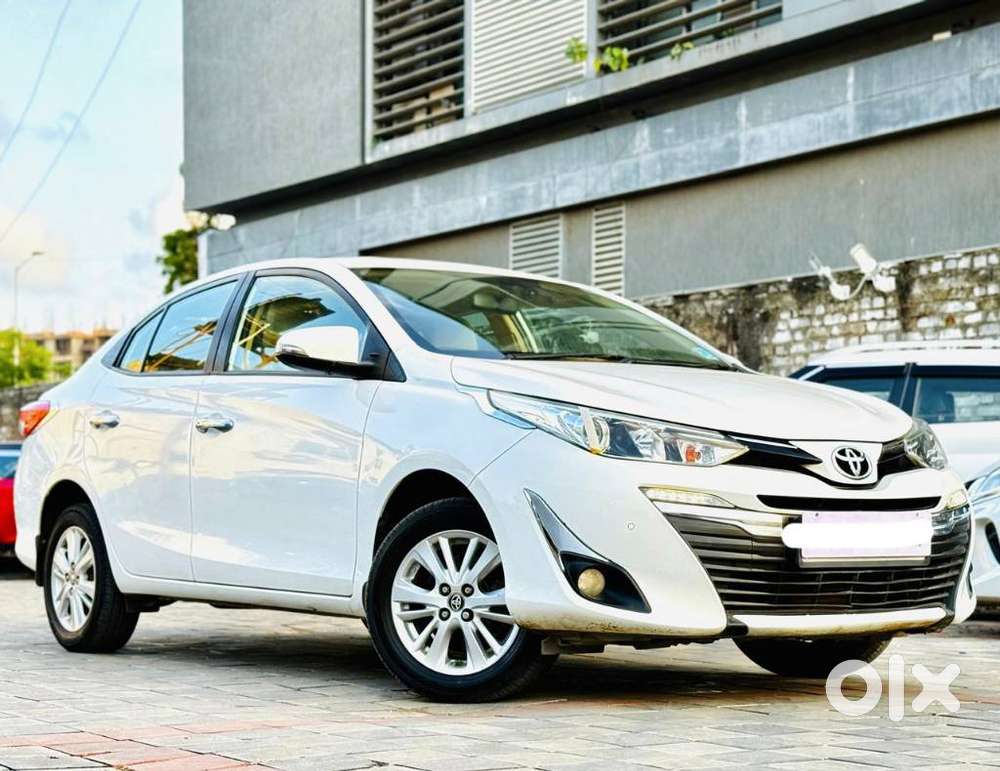 Toyota Yaris VX CVT, 2018, Petrol