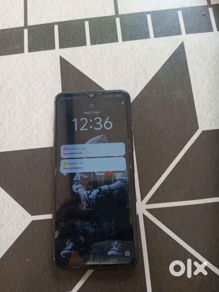 Vivo 5G 6g  128 itnul   7000₹