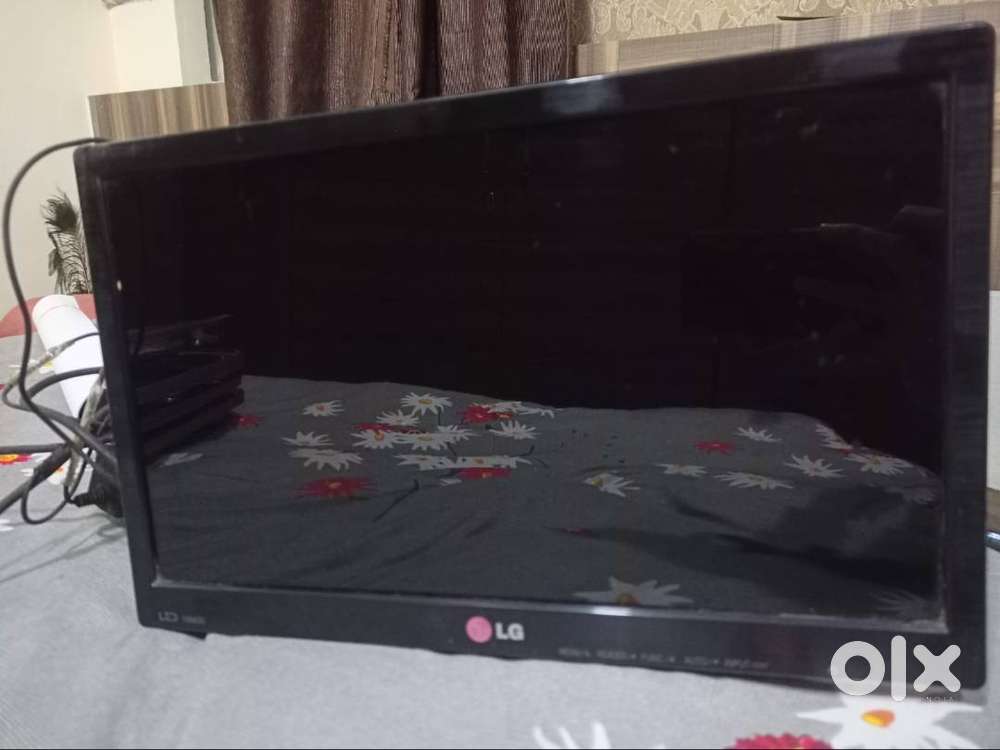 LG monitor screen