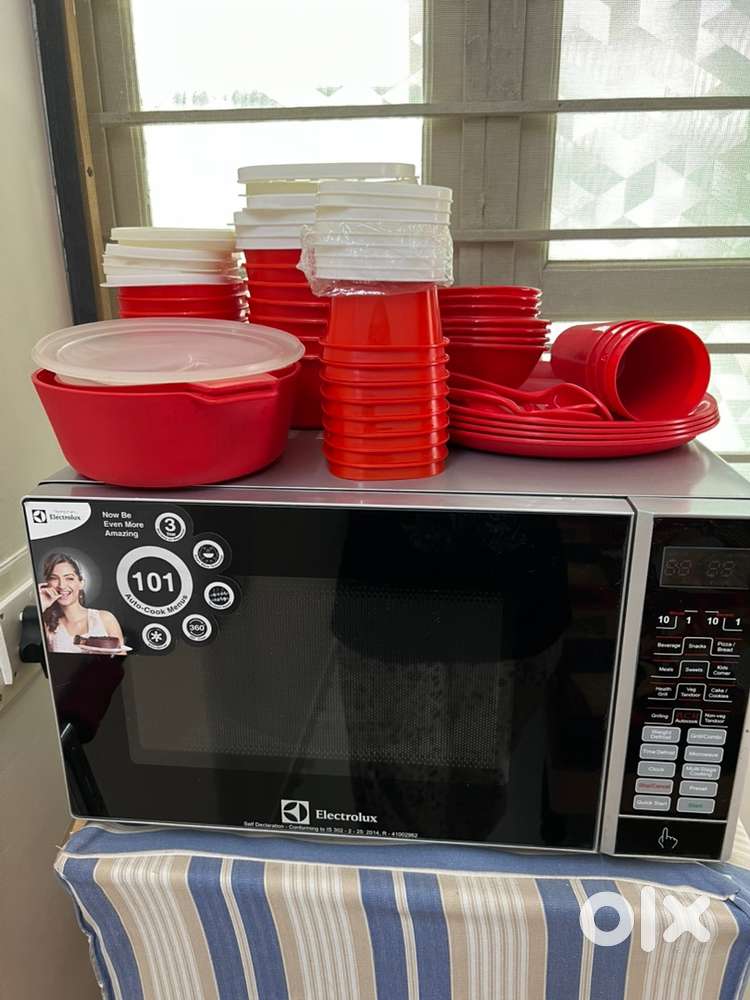 Microwave convection oven