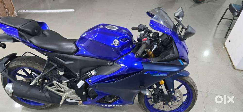 YAMAHA R15 V4 ONLY 8000KM RUNNING, REFINANCE AVAILABLE