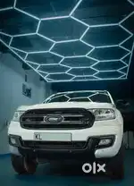 Ford Endeavour 2.2 Titanium AT 4X2, 2016, Diesel