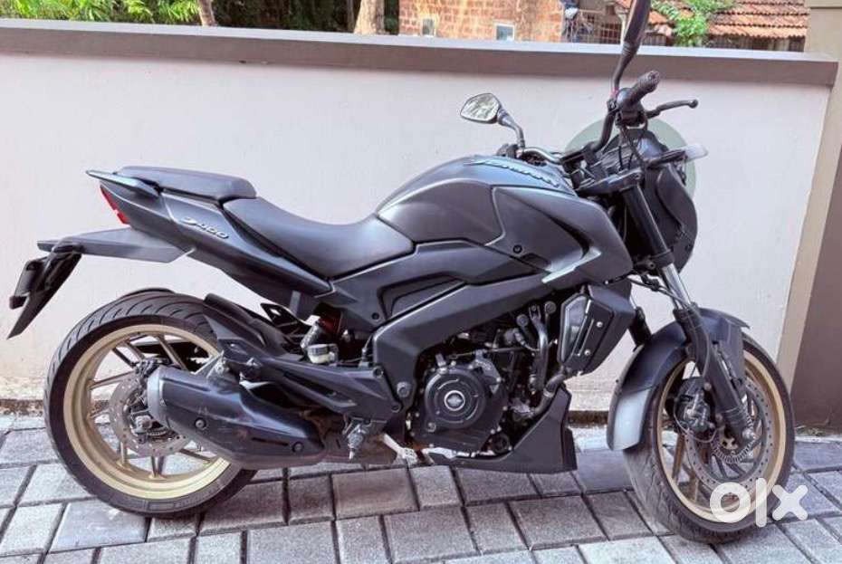 BAJAJ DOMINAR 400 ABS