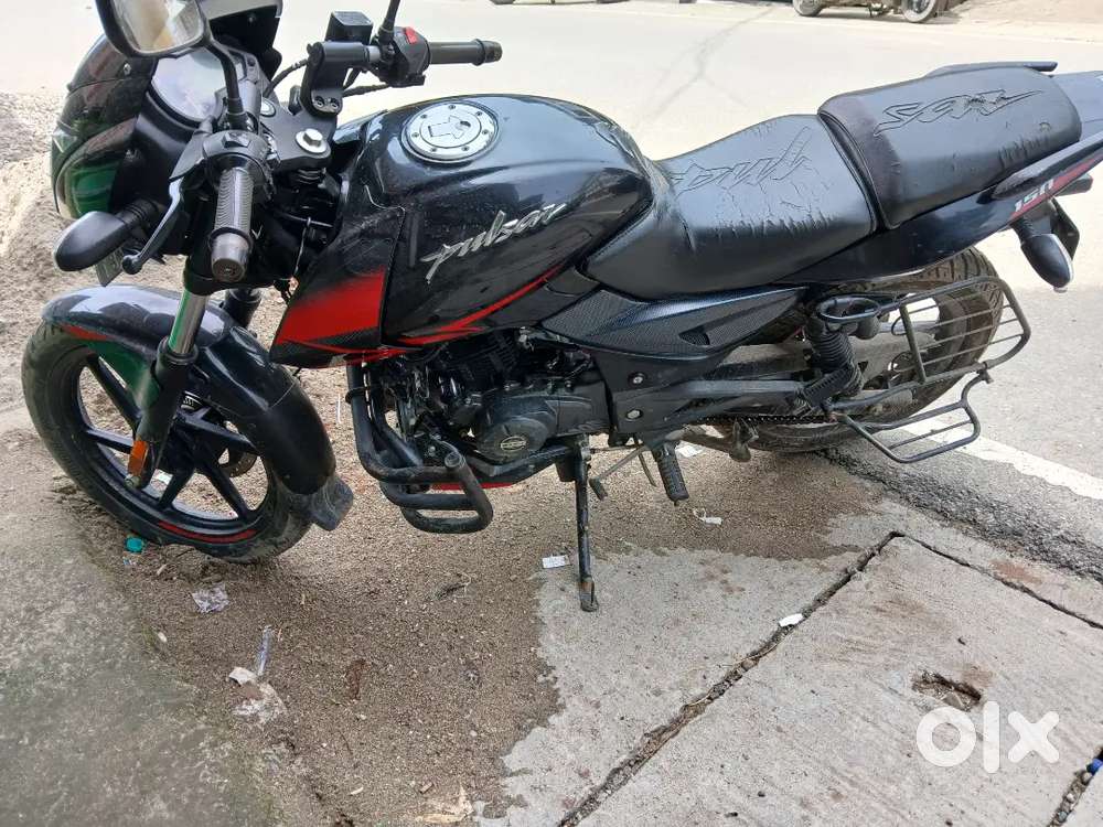 BAJAJ Pulsar