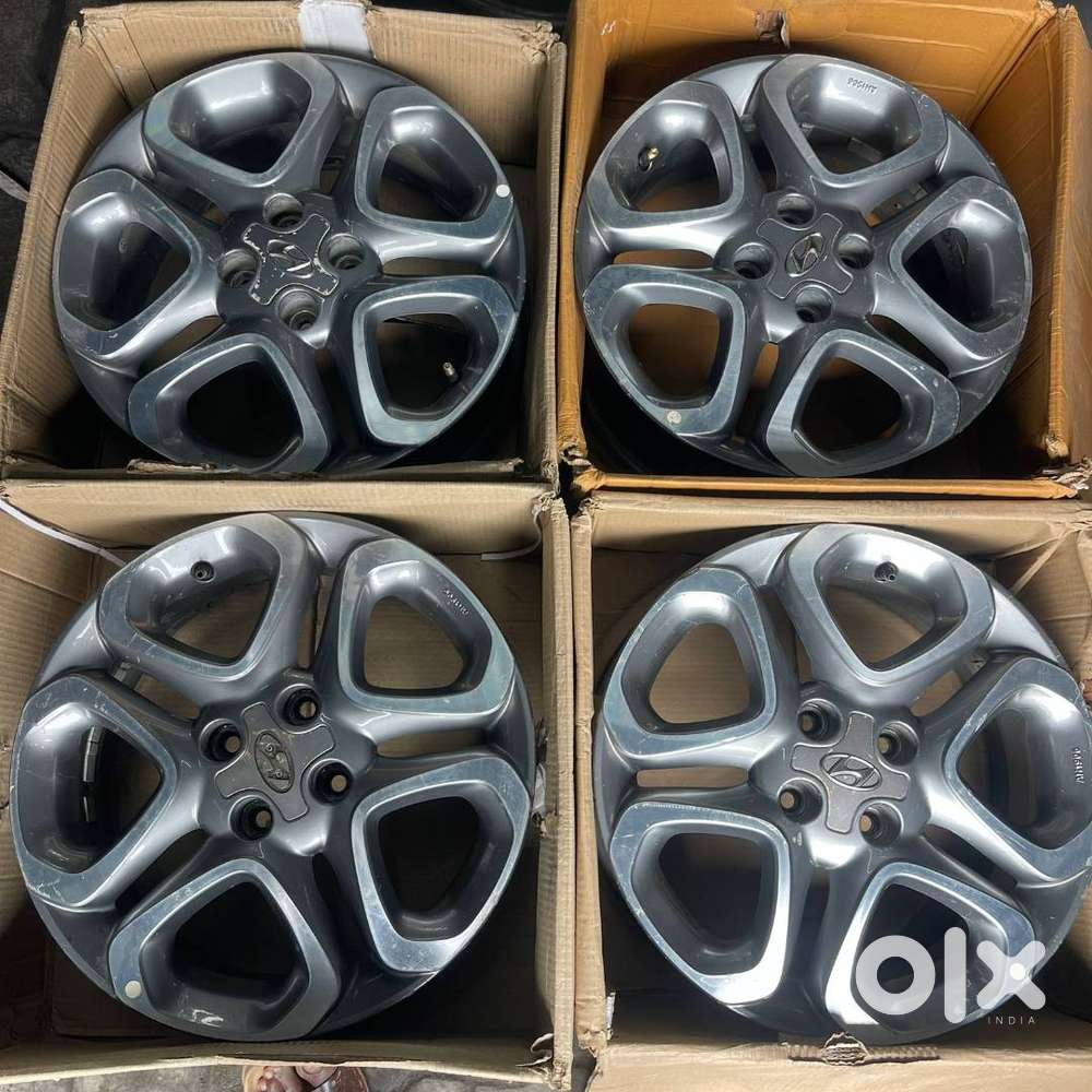 I20 ASTA ALLOY WHEELS 14 INCHES (GOOD CONDITION)