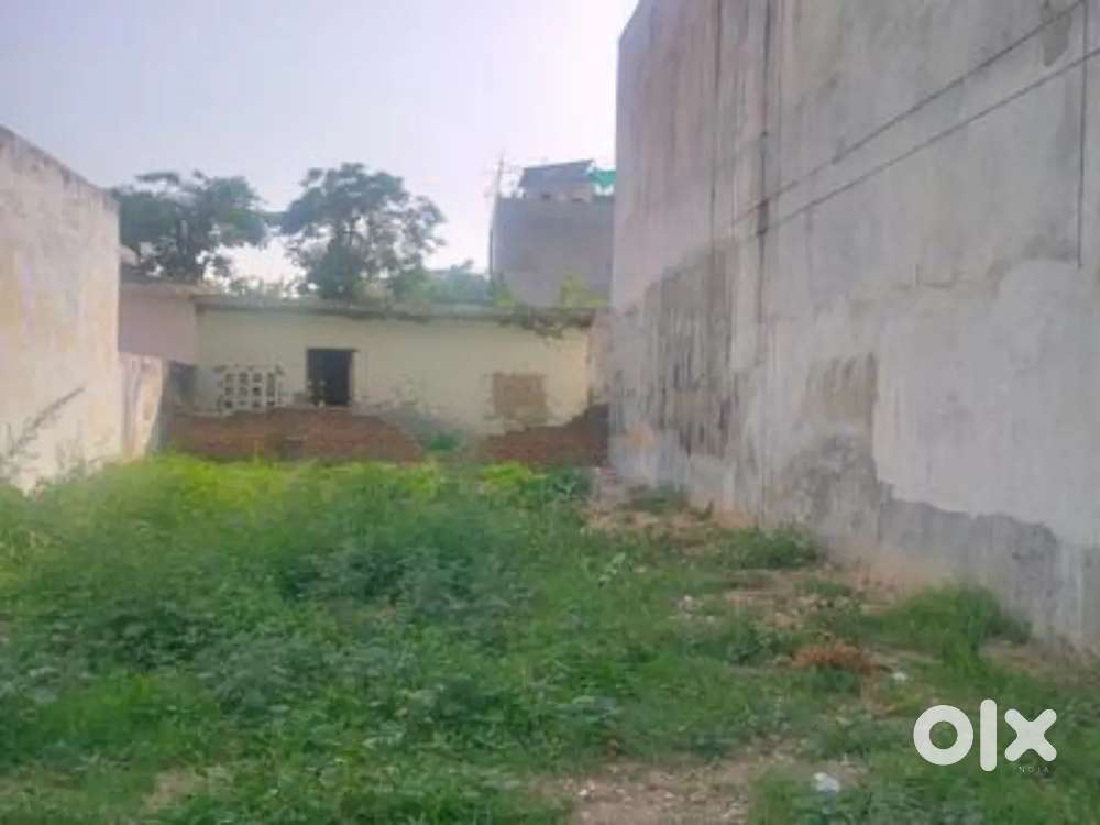 Urgent sale 15/30 plot 50 gaj