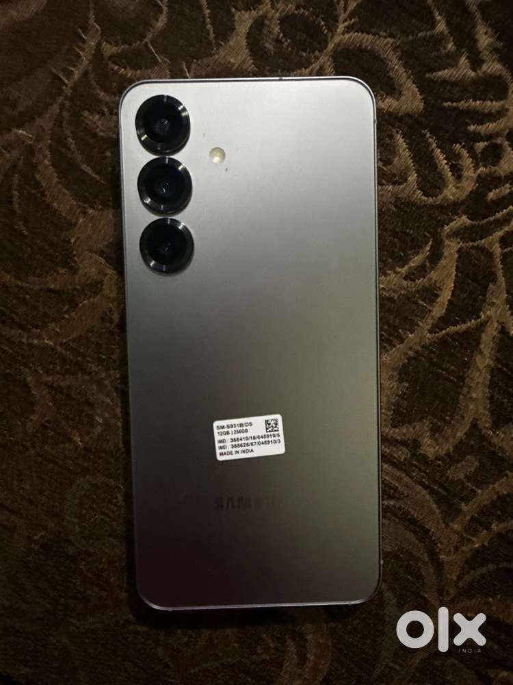 Samsung s25 12/256 gb