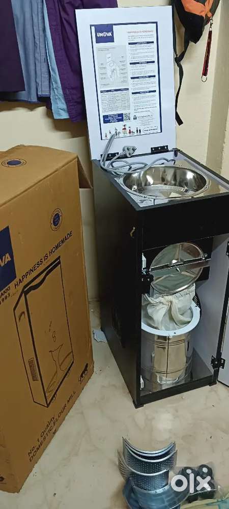 Selling a brand new domestic flour mill aata chakki