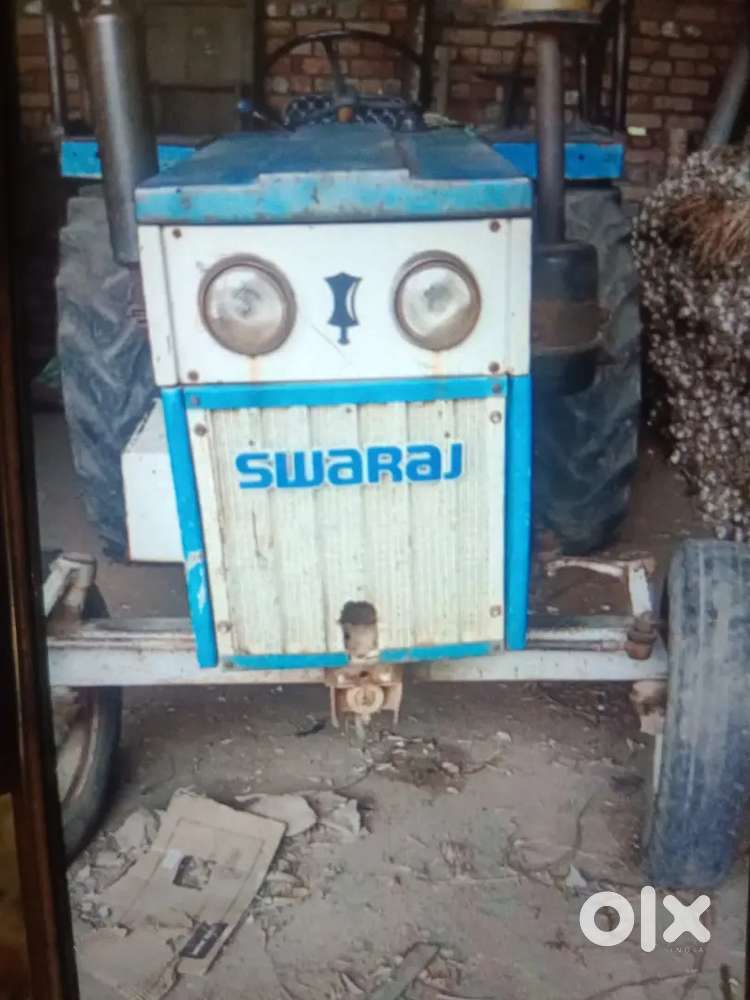 Swaraj 735 fe