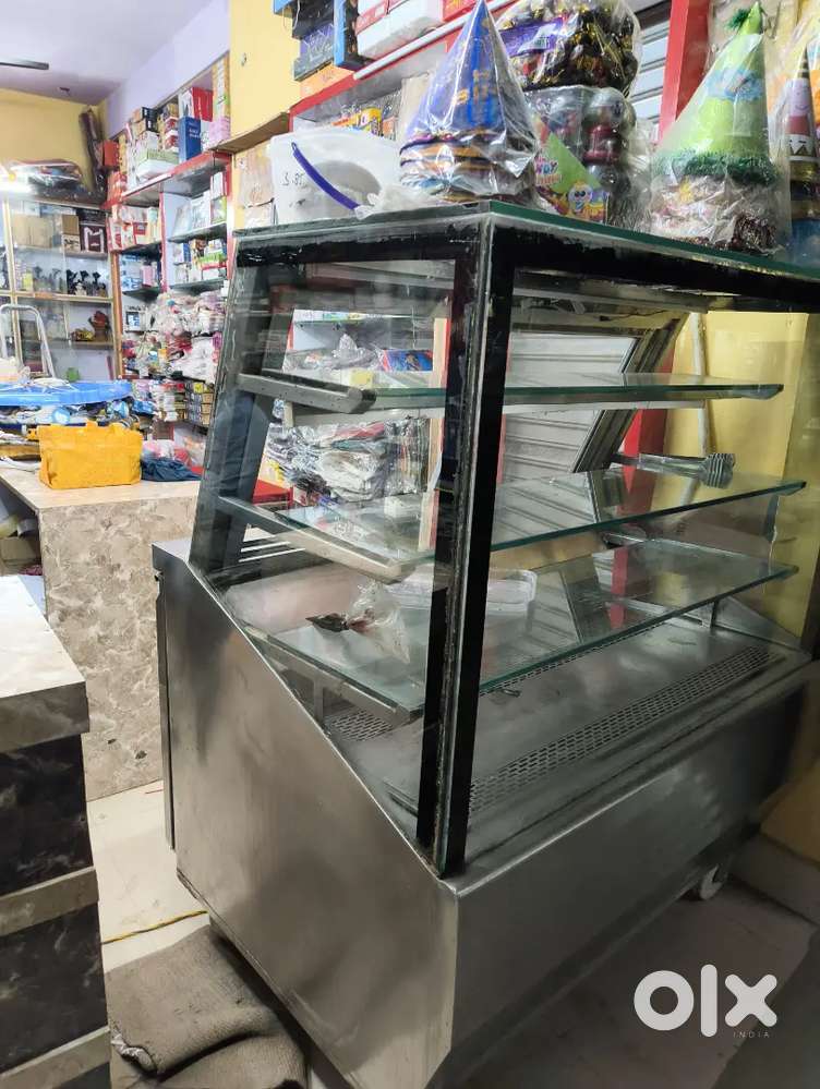 Cake & Sweets Counter