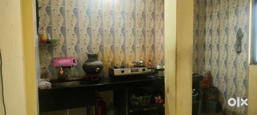 Female flatmate required urgently