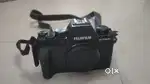 FujifilmX-T200 Mirrorless Camera with 15-45mm Lens Excellent Condition