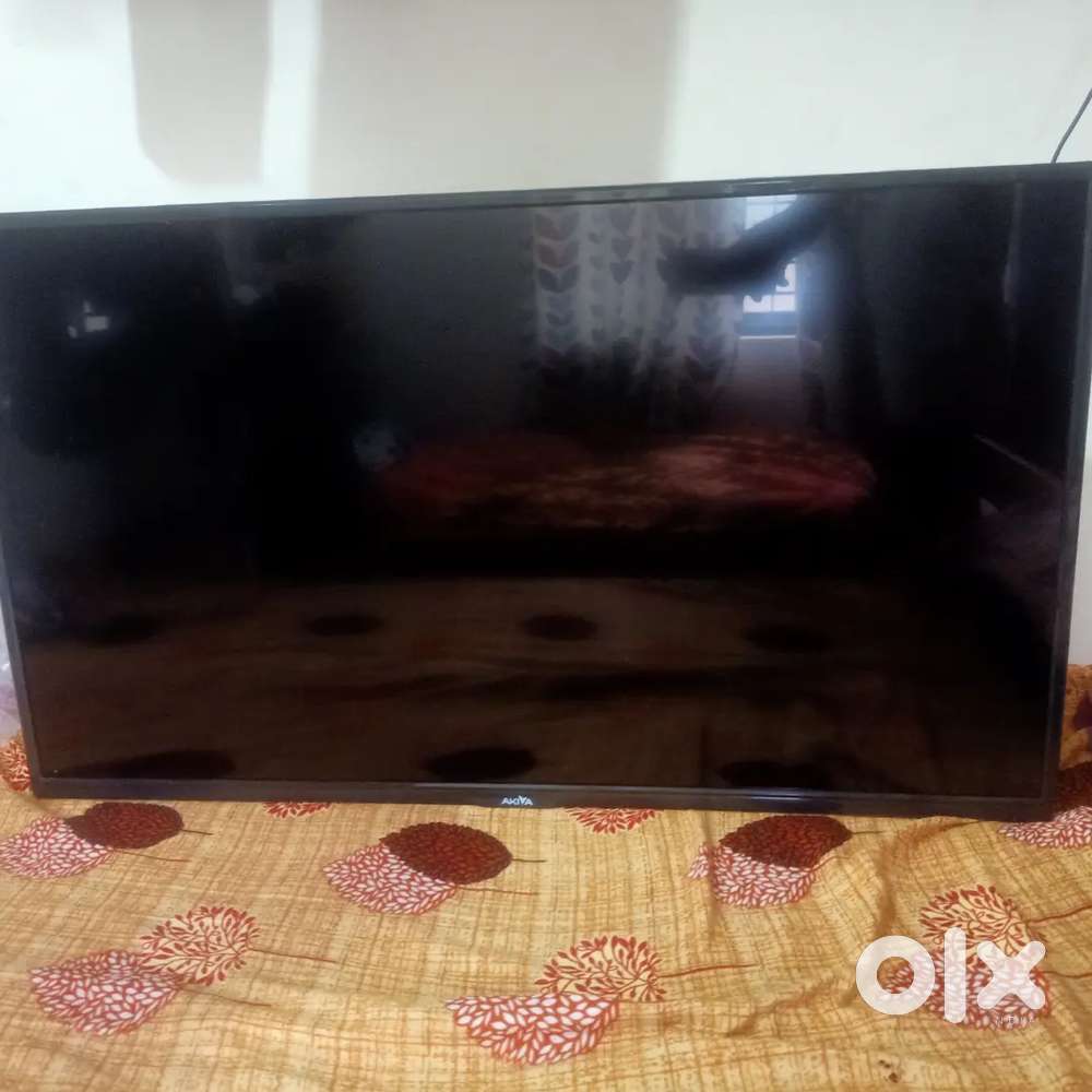 42 AKIVA LED TV