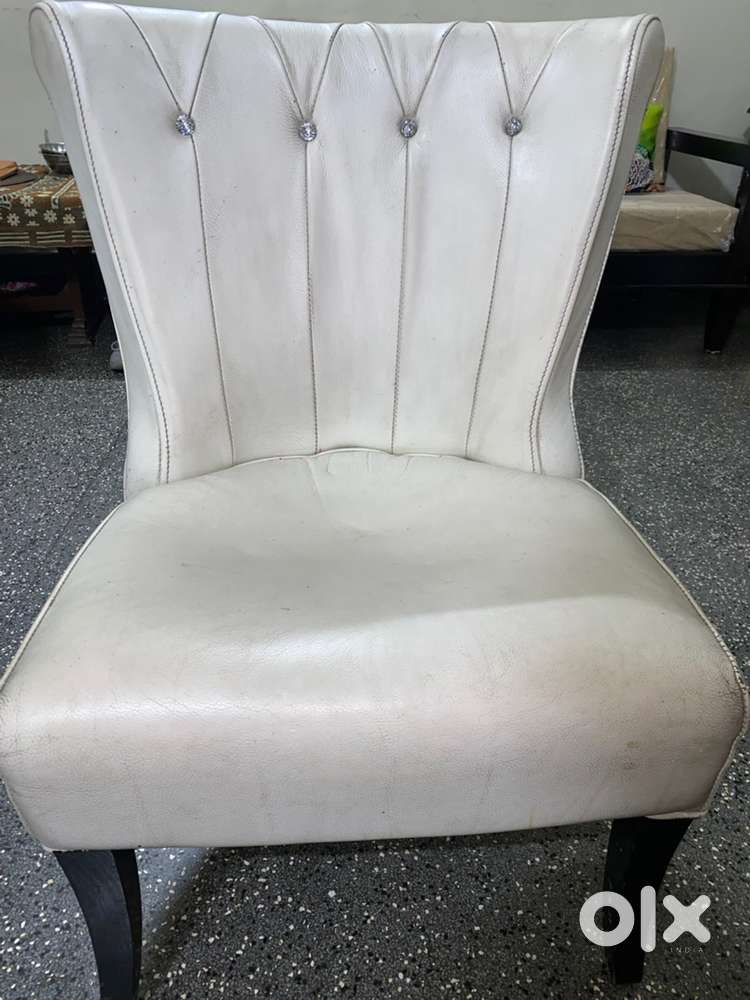 White colour durable and beautiful chair set of 2