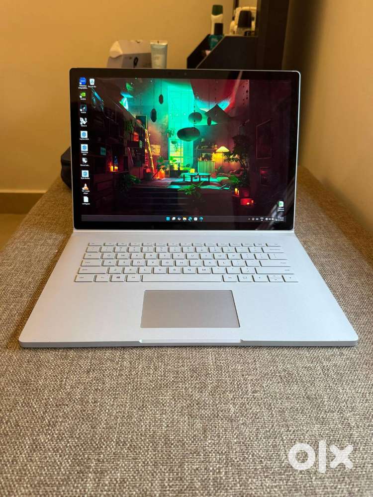 Surface Book 3 15 ( i7/ 6 GB Graphics / 32 GB RAM/ Touch)