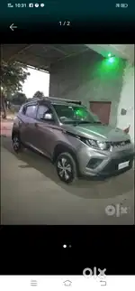 Kuv 100 Mahindra
