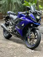 YAMAHA R15 V3