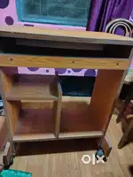 Computer table