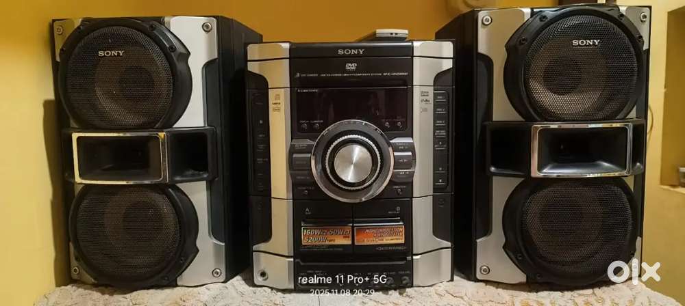 Sony Music system  only speaker are in working conditions