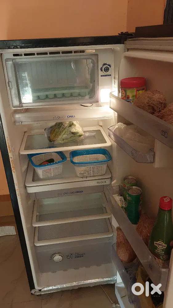 Whirlpool 215 litre Refrigerator