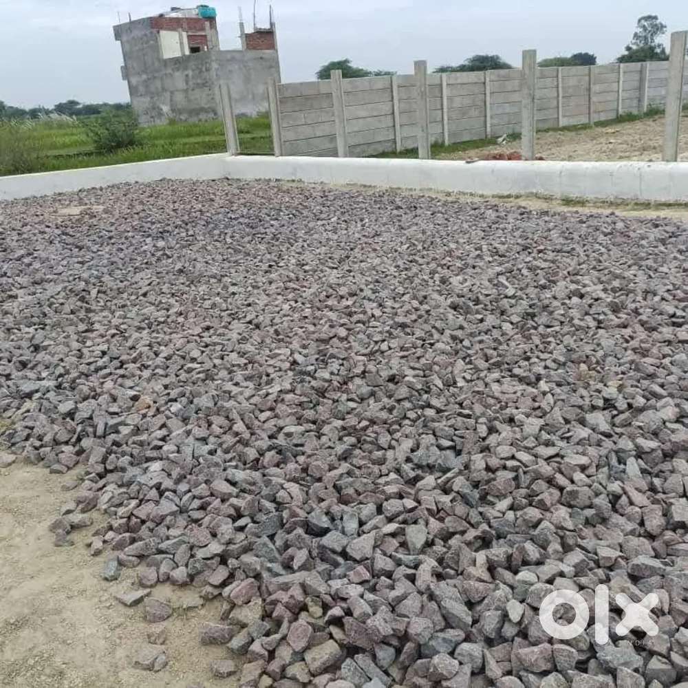 Police mukhyalay dial 112 se 5km ki duri par plot Bank loan ke sath