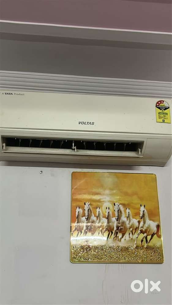 Voltas 1 ton 3star ac in excellent running conditions