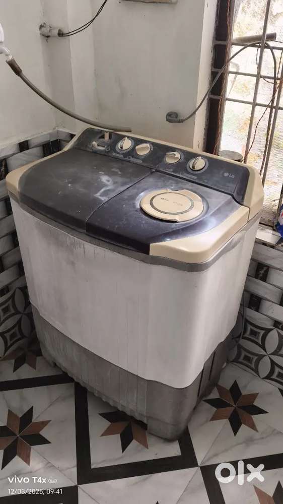 Washing machine LG 6.2KG. urgent sell, offer 60% Discount, Motor good.