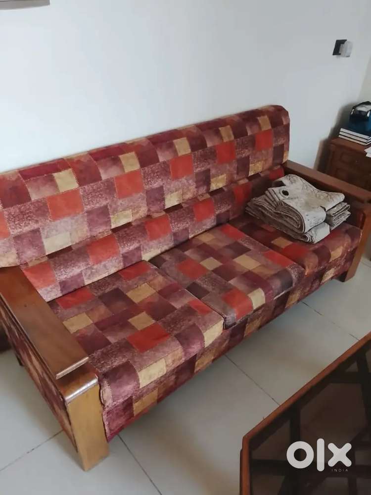 Sofa set and Center Table