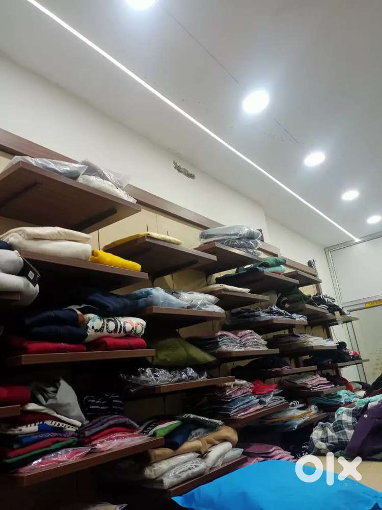 Urgent required a girl or boy for clothing store
