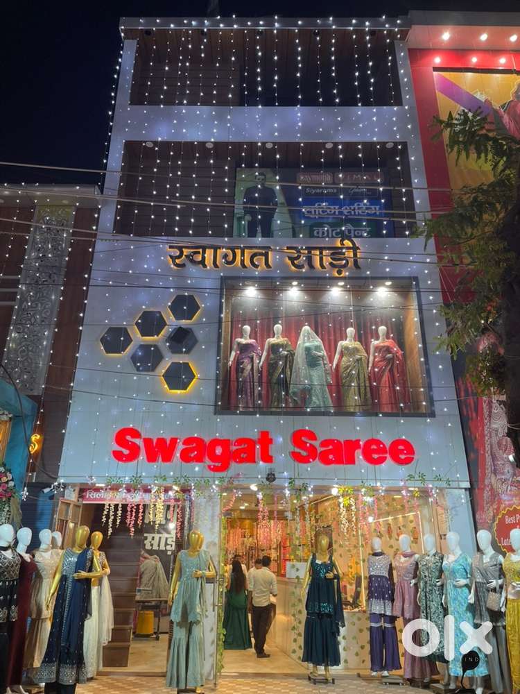 SalesMan/Helper ( Saree Showroom)