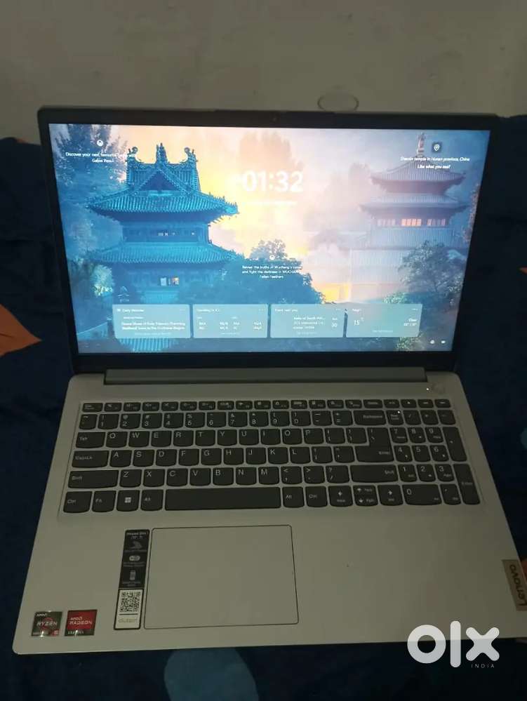 Laptop Lenovo full new condition 1 month use