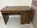 Computer table for sale