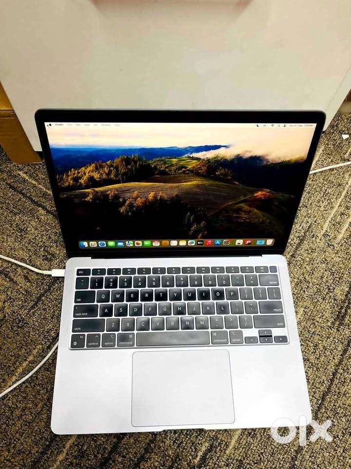 Apple MacBook Air M1 processor 8GB-256GB Retina Touch ID