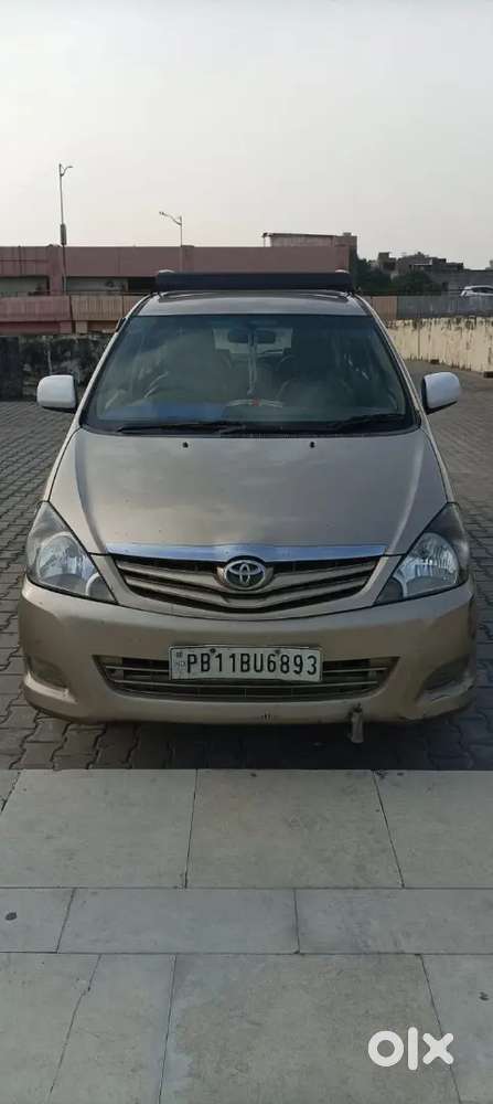 Toyota Innova 2006