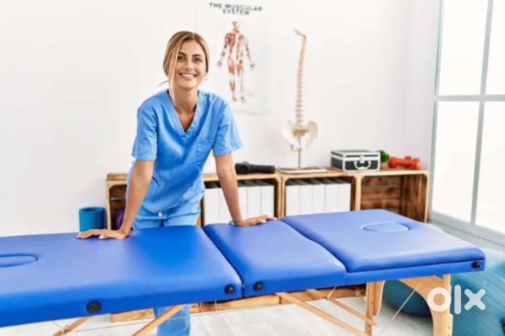 FEMALE MASSAGE THERAPIST