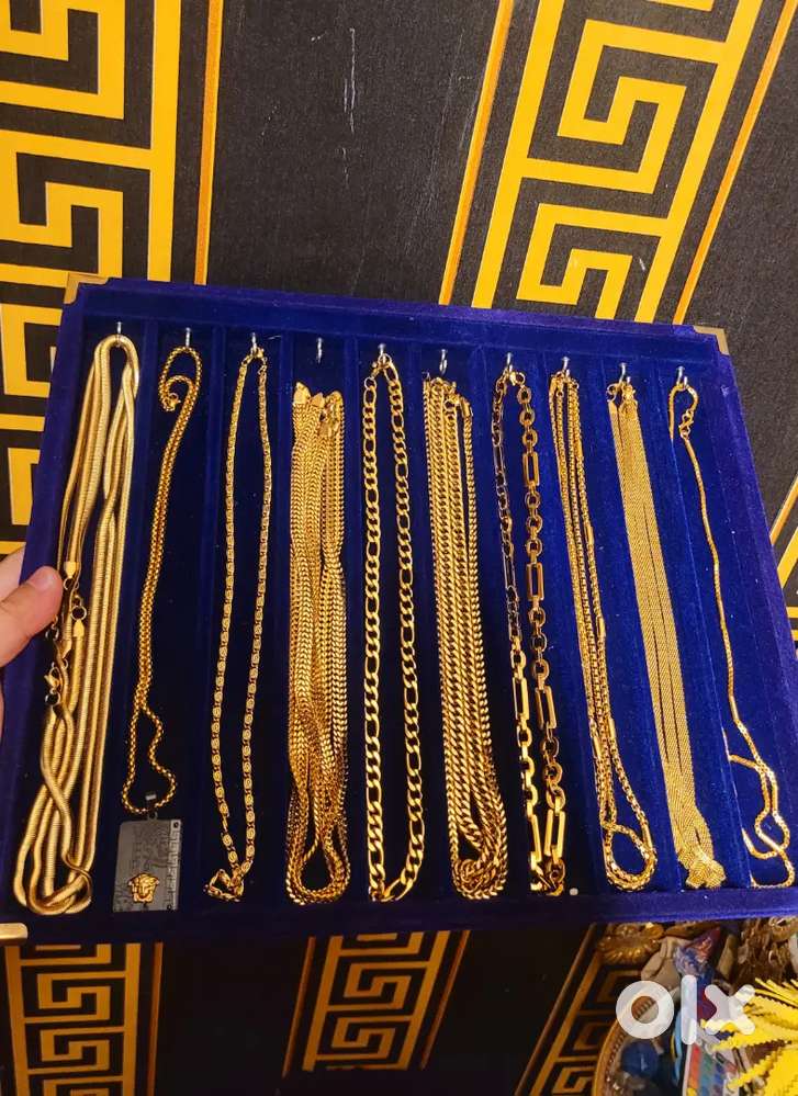 Luxury 1grm Gold plated Color won't go Premium Long lasting Rs 1499