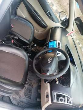 Family used hyundai i20 cng/Petrol