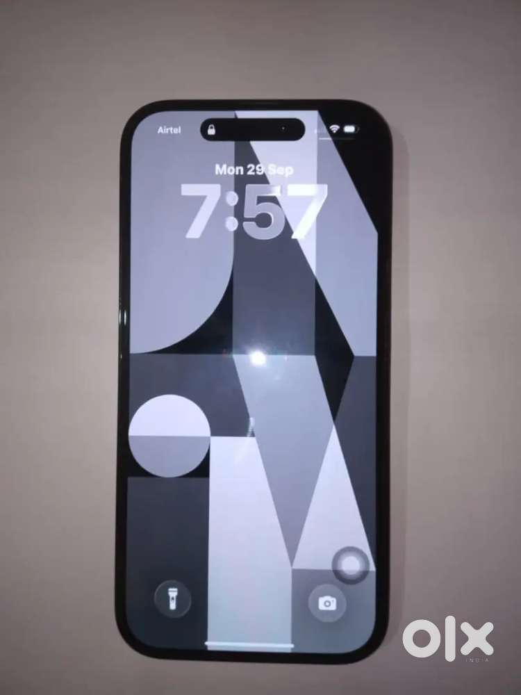 I phone 14pro 256gb battery 80%