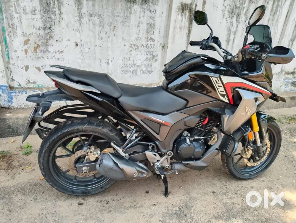 Honda CB-200X