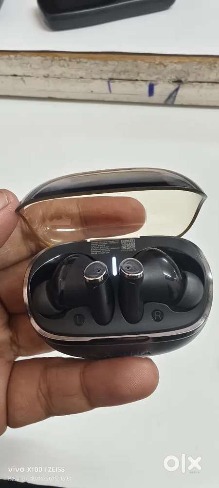 BoAt Nirvana Zenith Pro Wireless Earphone