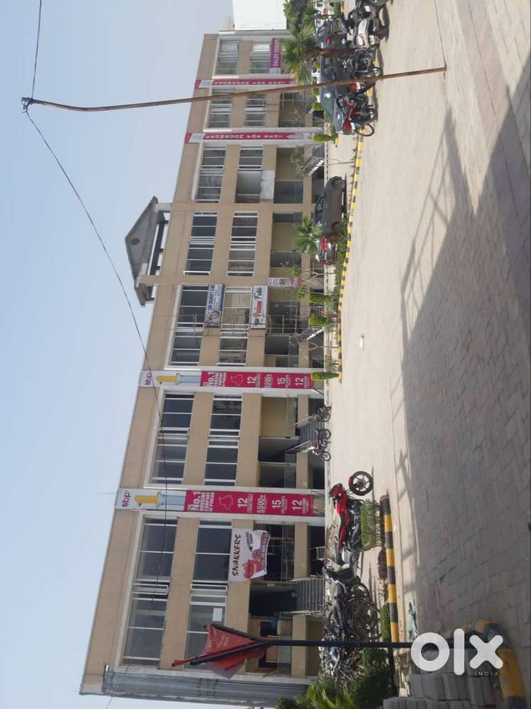 Showroom at SBP SHOPPING SQUARE for Rent