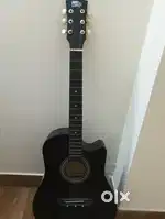 Acoustic guitar .