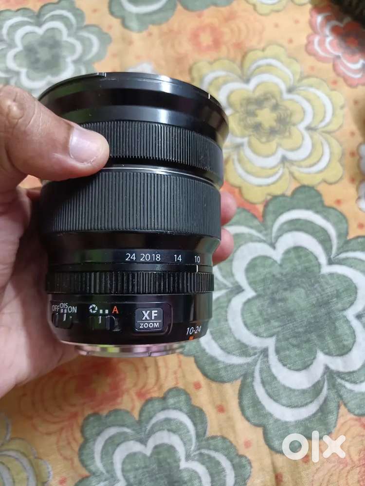Fujifilm XF10-24mm Ultrawide lens in pristine condition
