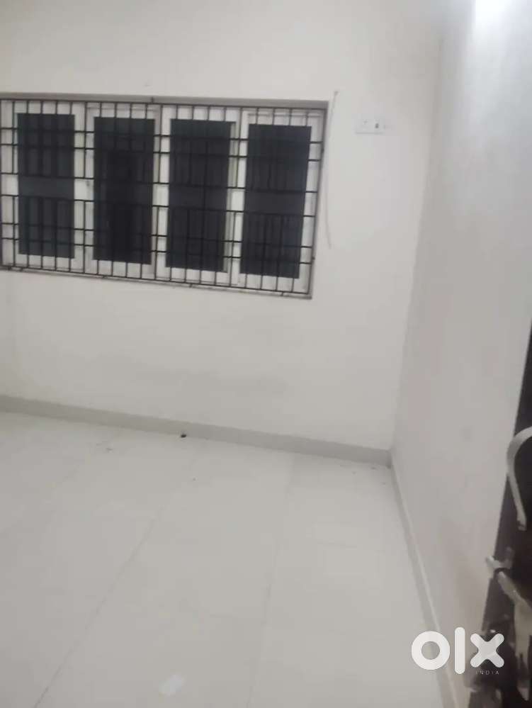 1RK near Pursai mosque. new saravana stores