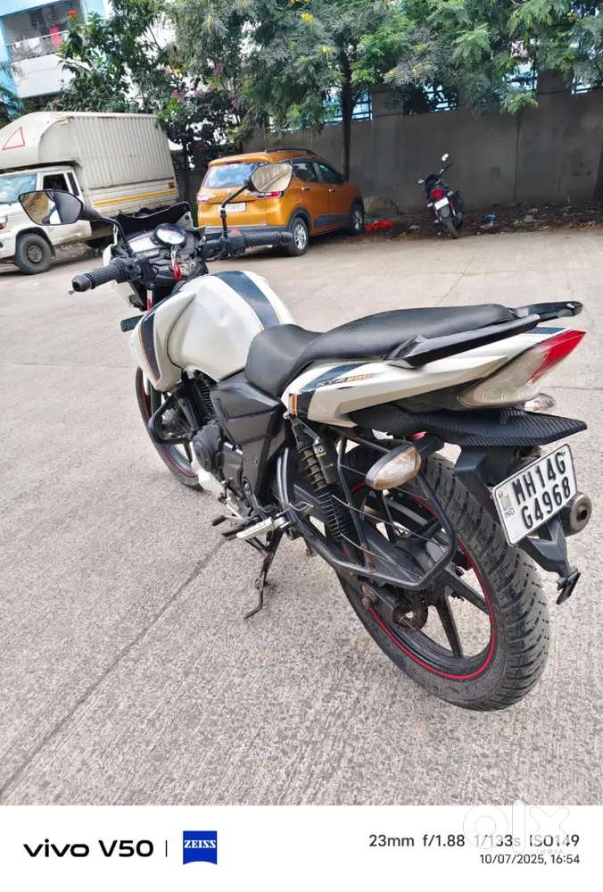 Tvs apache rtr 160 excellent condition bike